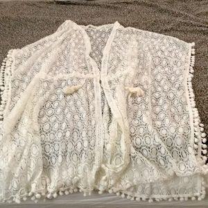 Cupshe cover up. OS. Ties in front